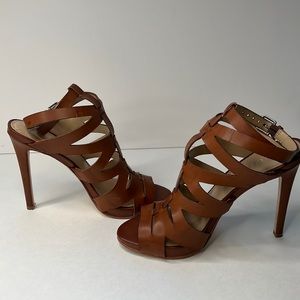 Guess Alyah tan ankle strap heels